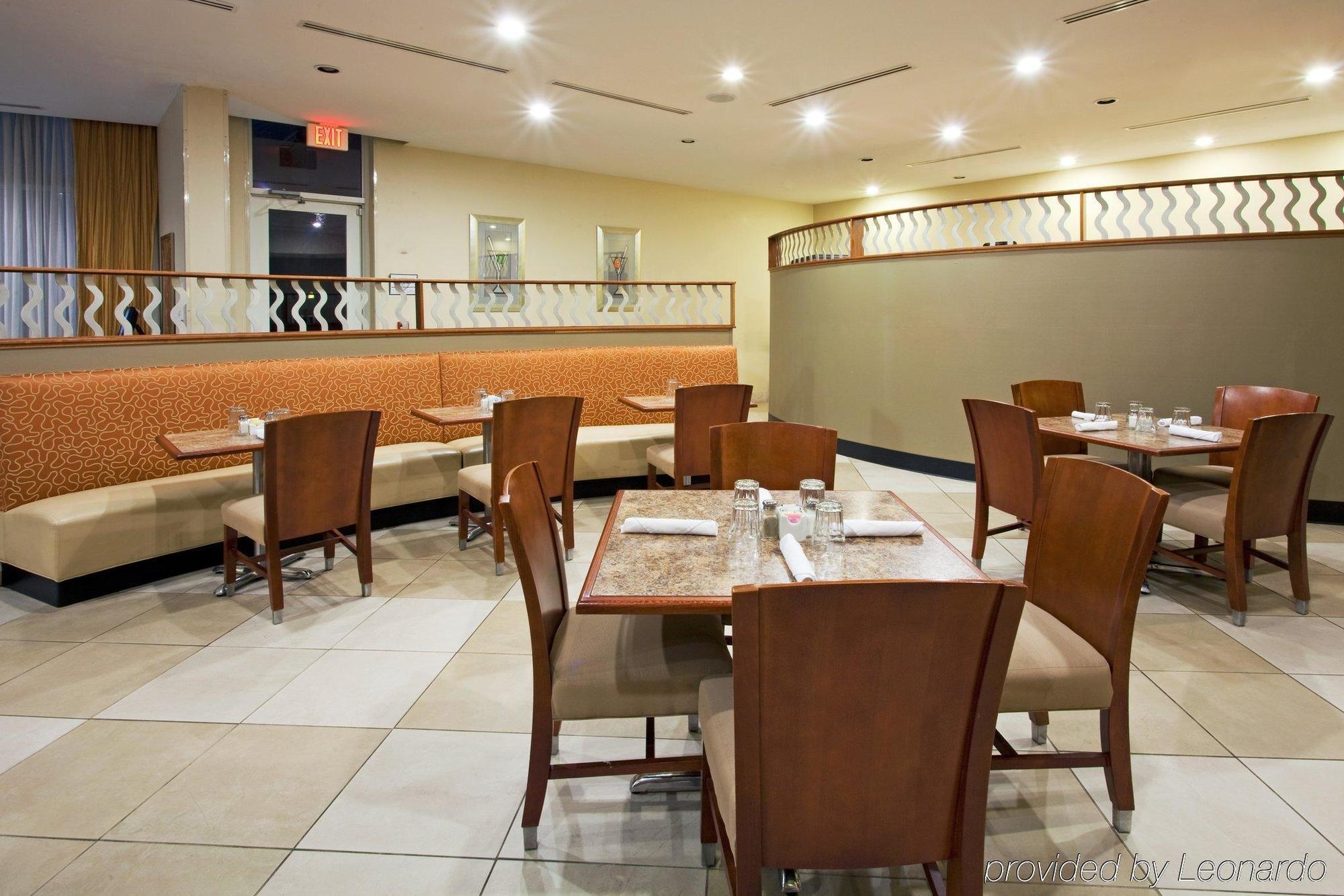 Holiday Inn Santee By Ihg Restoran fotoğraf